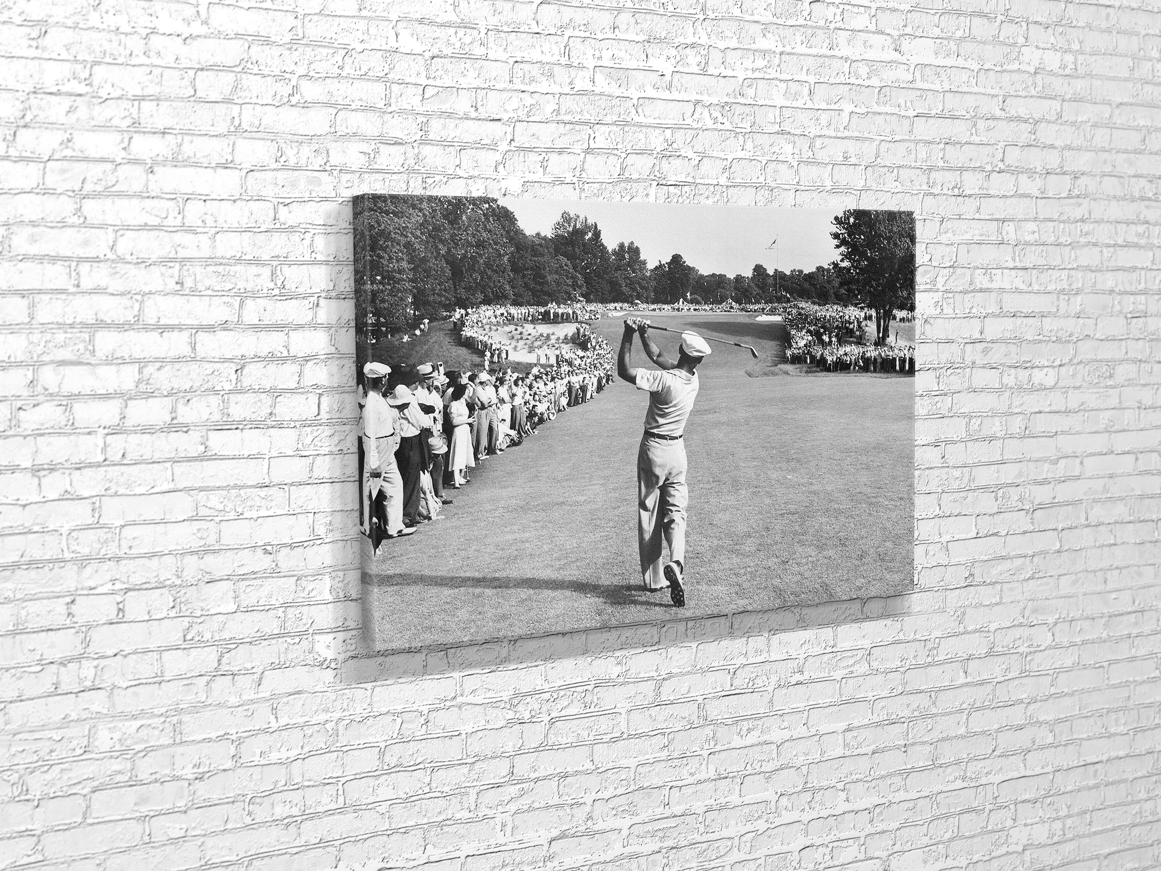 CA2217 BEN HOGAN -FAMOUS GOLF SHOT